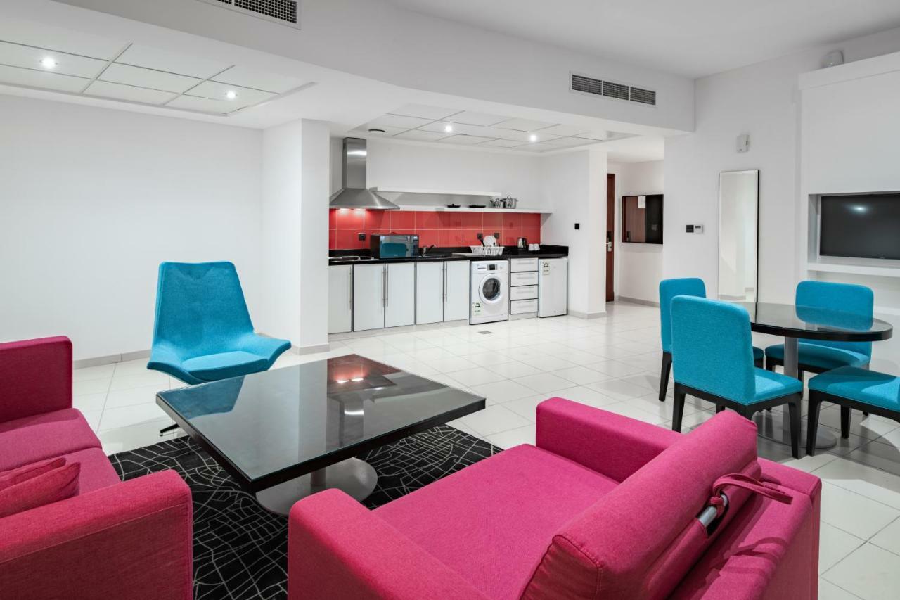 Hotel Radisson & Industrial 4*